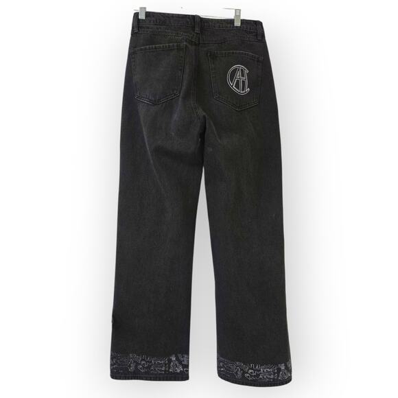 Forever 21 Women’s Embroidered Hem Black‎ Jeans – Size 27 (US 4) - Picture 3 of 6